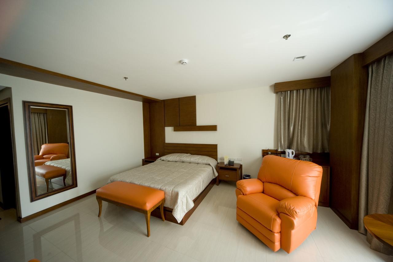 Skinetics Wellness Center Boutique Hotel Iloilo City Eksteriør billede